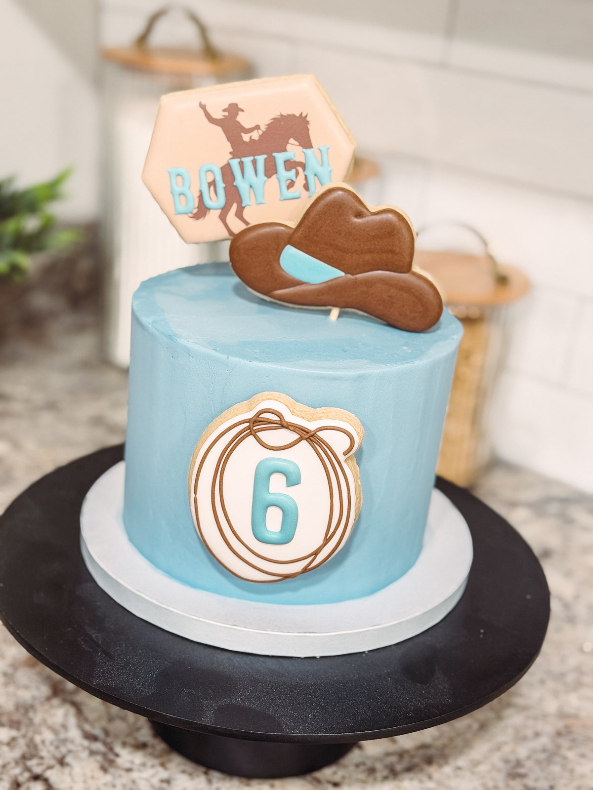 Decorated/Filled - 3 Layer Cake